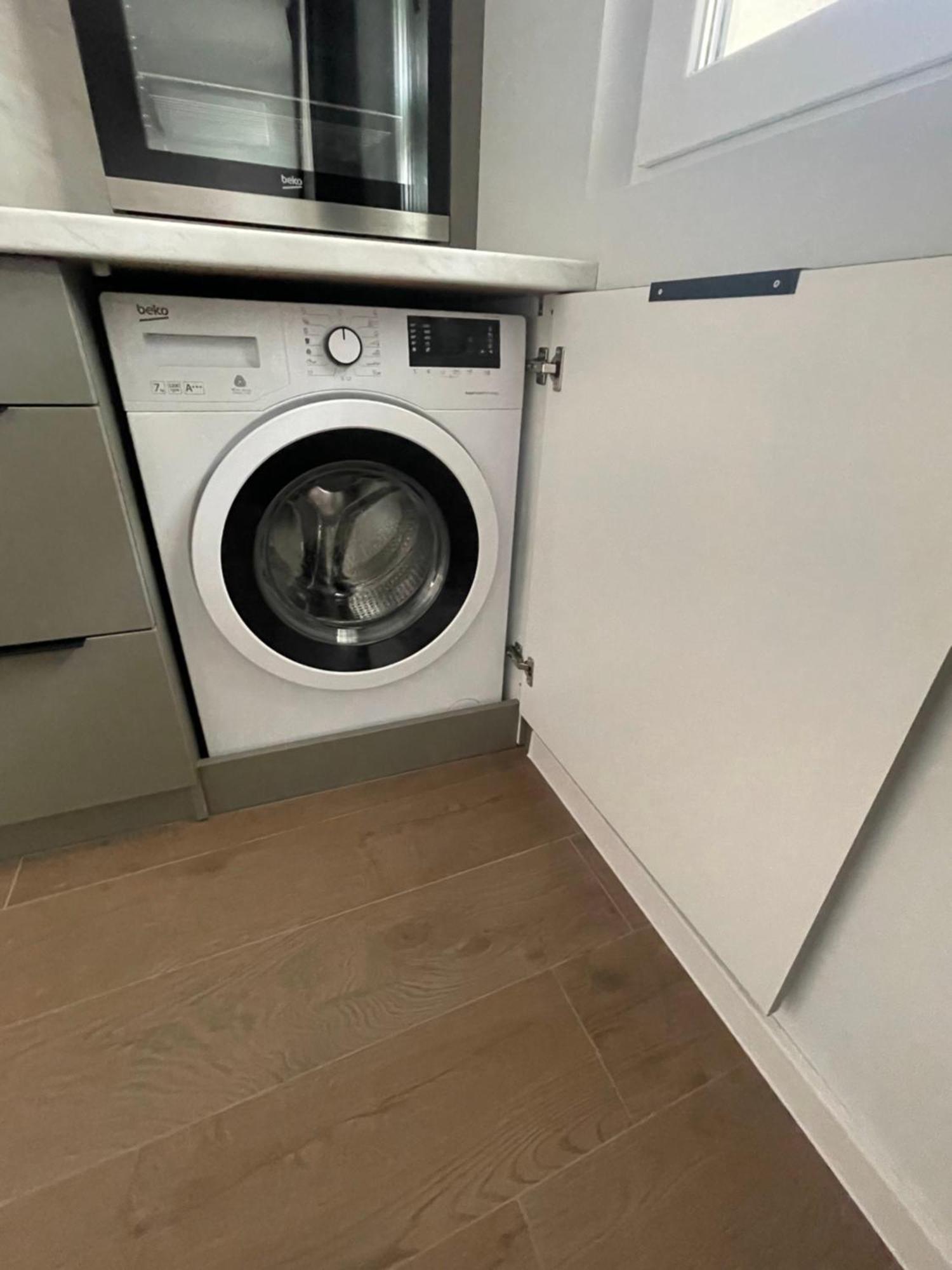 Vanquish Central Apartment 瓦爾納 外观 照片