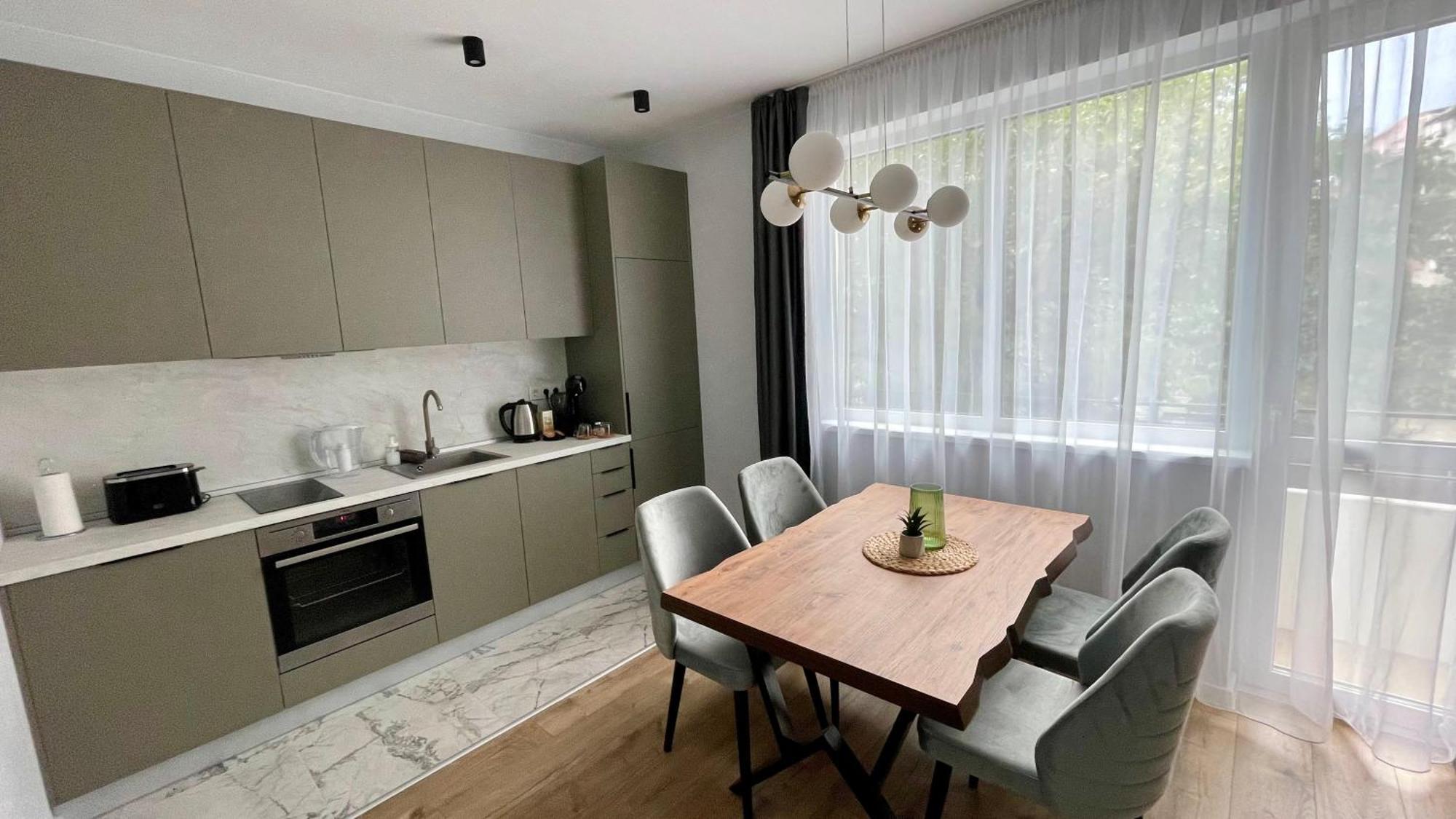 Vanquish Central Apartment 瓦爾納 外观 照片