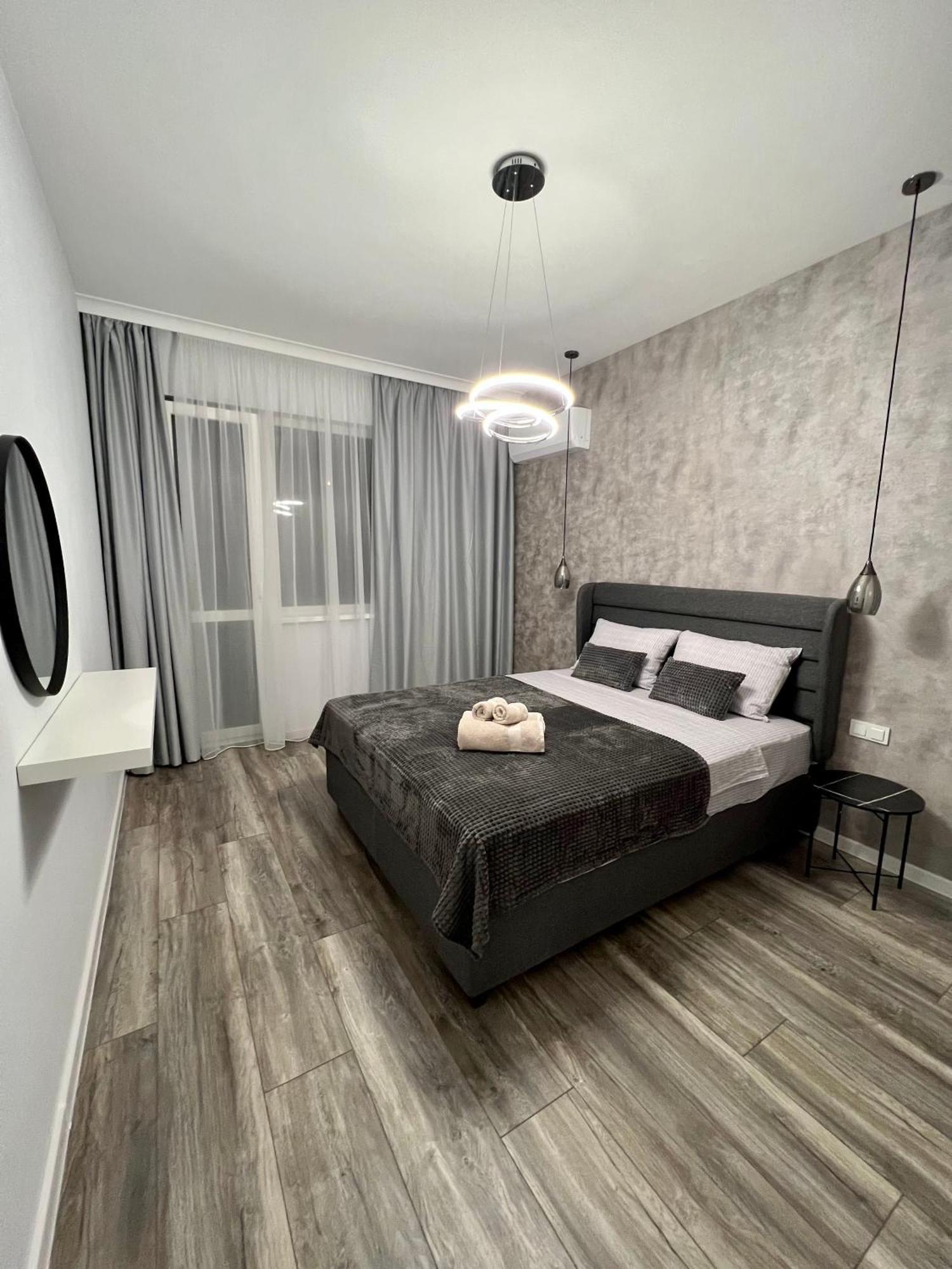 Vanquish Central Apartment 瓦爾納 外观 照片